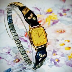 Ladies Black Hills Gold Tips/Band With Stretch